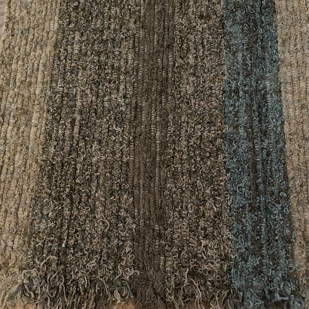 Throw Rug - Picture 9 of 16